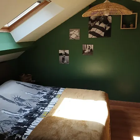 Vakantiehuis Familly 3 Se Trouve A 10 Min Du Circuit Des 24 H Du Mans 1 H 30 Du Peage Saint Arnoult 15 Min Du Pole Europeen Du Cheval A Savignee L'eveque