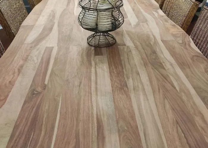 Familly 3 Se Trouve A 10 Min Du Circuit Des 24 H Du Mans 1 H 30 Du Peage Saint Arnoult 15 Min Du Pole Europeen Du Cheval A Savignee L'eveque Changé