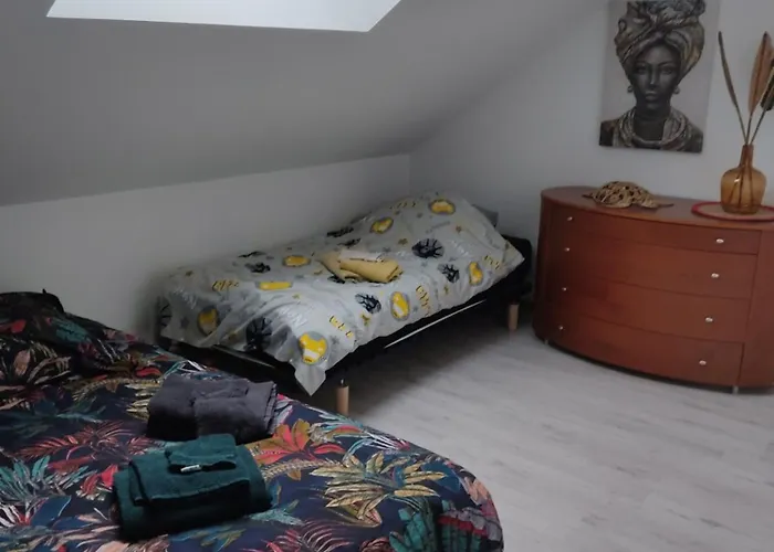 Ferienhaus Familly 3 Se Trouve A 10 Min Du Circuit Des 24 H Du Mans 1 H 30 Du Peage Saint Arnoult 15 Min Du Pole Europeen Du Cheval A Savignee L'eveque Changé