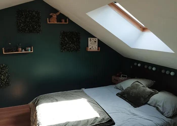 Ferienhaus Familly 3 Se Trouve A 10 Min Du Circuit Des 24 H Du Mans 1 H 30 Du Peage Saint Arnoult 15 Min Du Pole Europeen Du Cheval A Savignee L'eveque